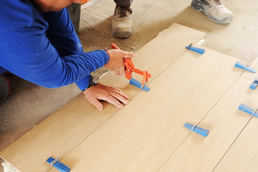  Colocación de suelos, baldosas y azulejos